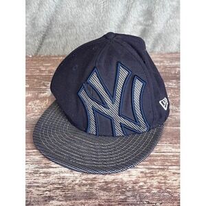 New Era New York Yankees 59FIFTY Fitted Hat Baseball Cap Size 7 1/8 Navy
